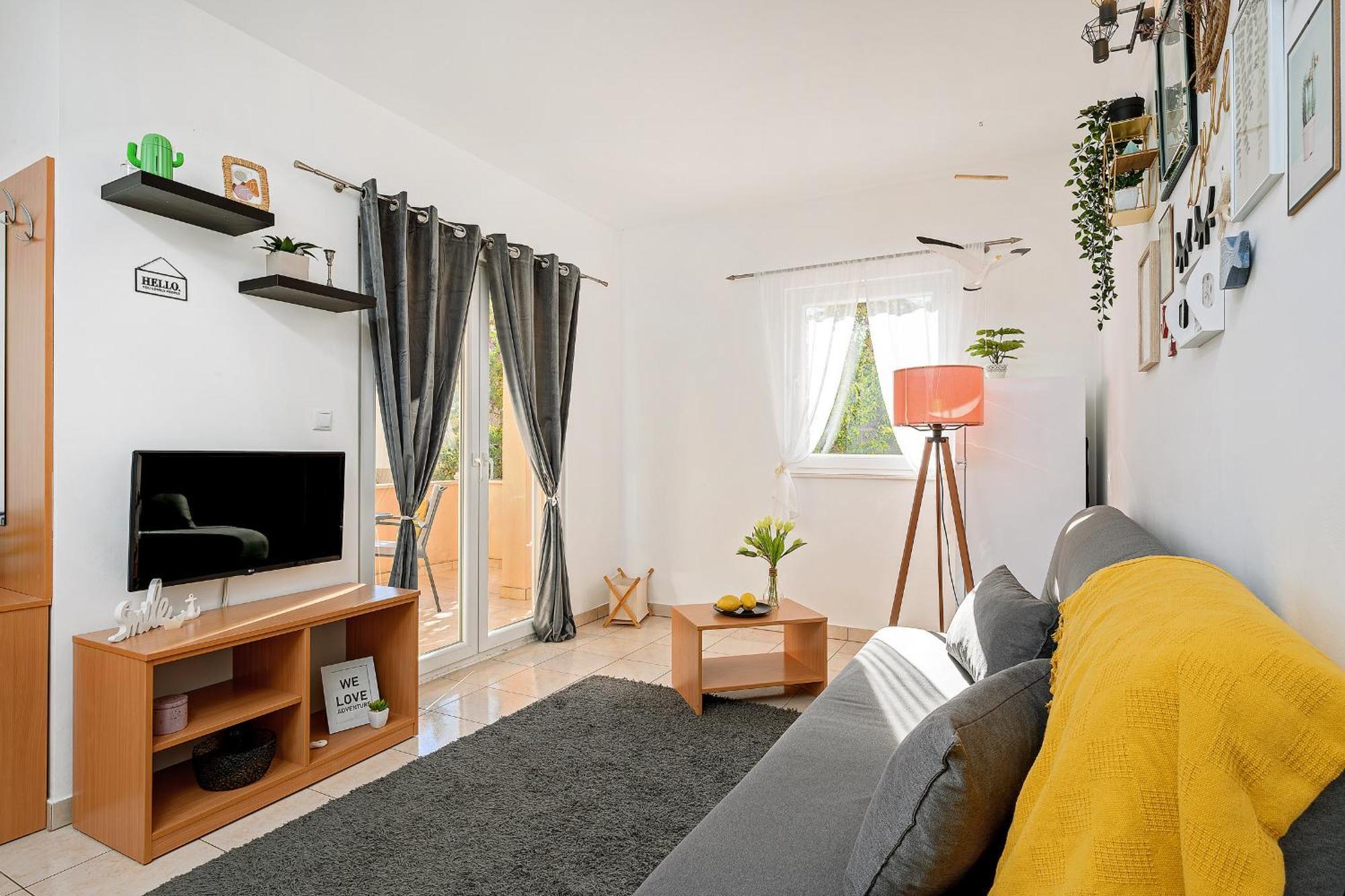 Apartment Mare คอมีชา ภายนอก รูปภาพ