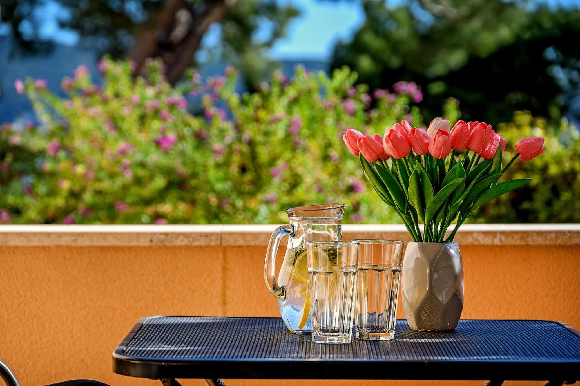 Apartment Mare คอมีชา ภายนอก รูปภาพ